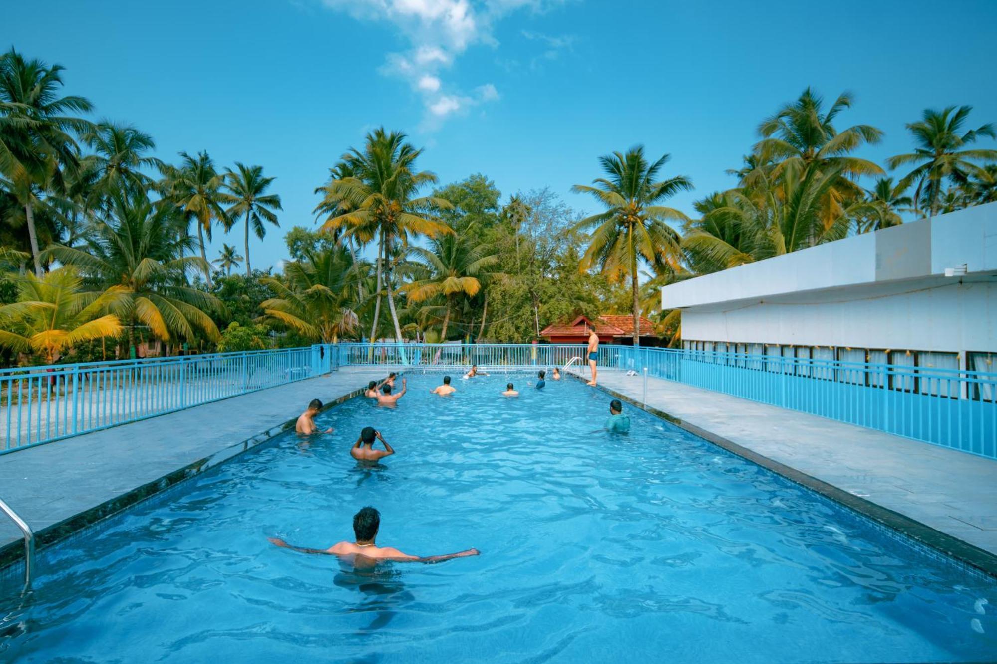Mundrothuruth Munroe Island Lake Resort מראה חיצוני תמונה